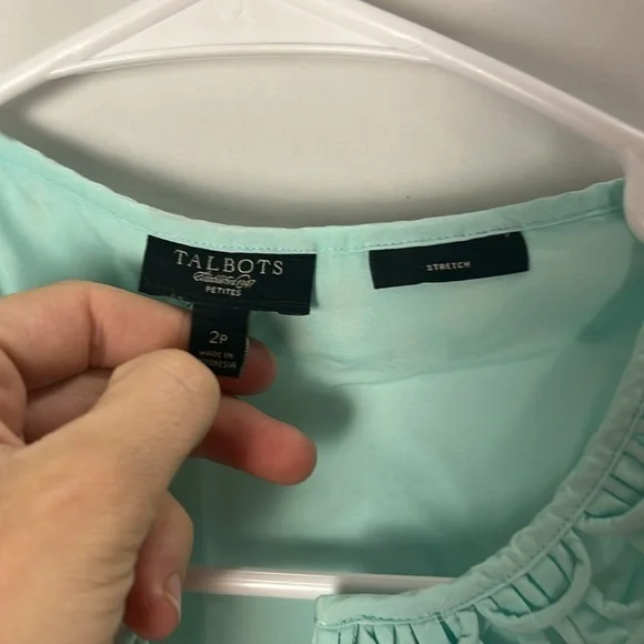 Talbots Light Blue Seafoam Green Button Down Sleeveless Blouse -Size 2p - Picture 2 of 7